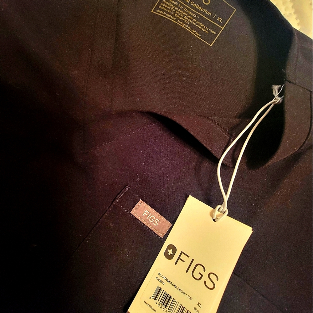 BRAND NEW FIGS WOMEN'S SRUB SHIRT